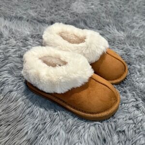 Wonder Nation Toddler Fur Lined Slippers Brown Soft Girls 7/8c NEW